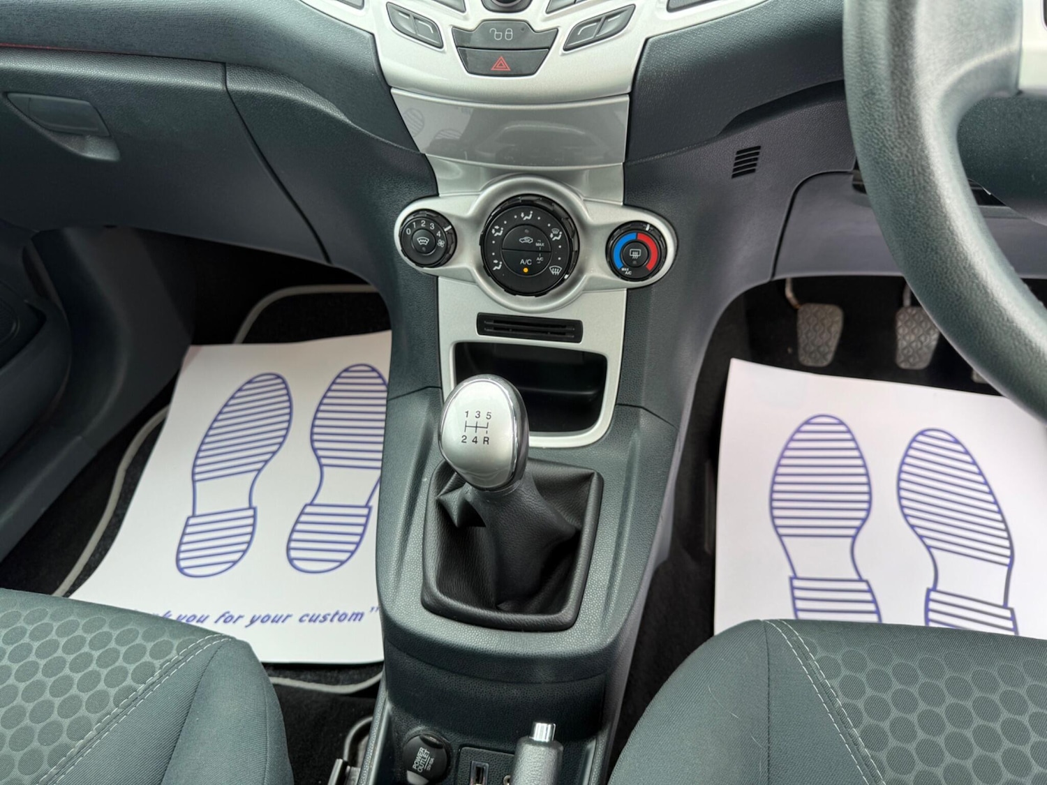 Used Ford Fiesta 2011 for sale - 76137007: Photo 21