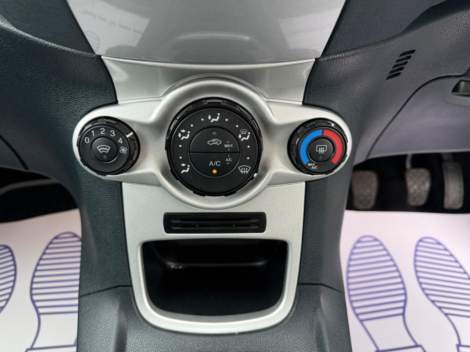 Used Ford Fiesta 2011 for sale - 76137007: Photo 22