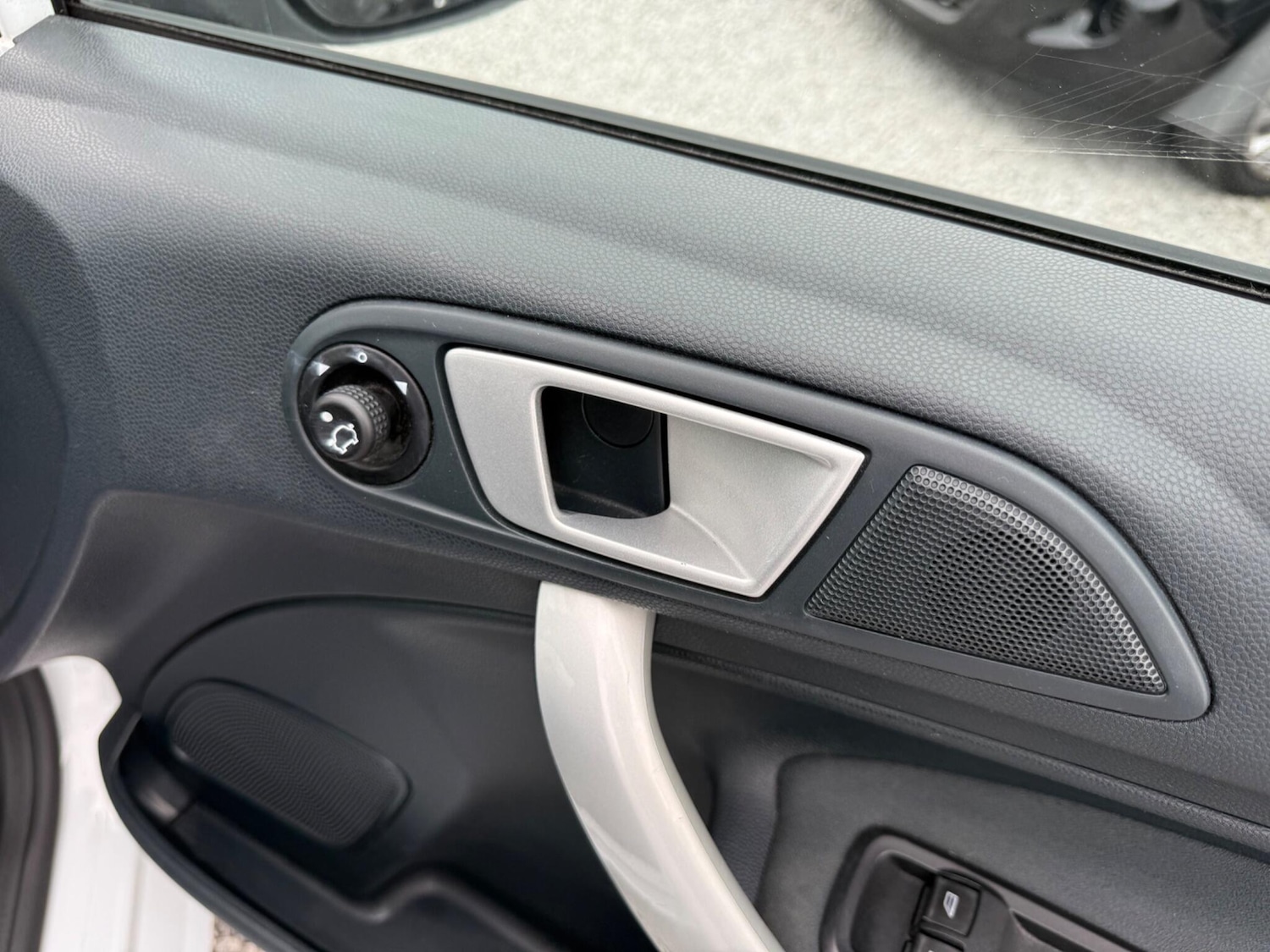 Used Ford Fiesta 2011 for sale - 76137007: Photo 26