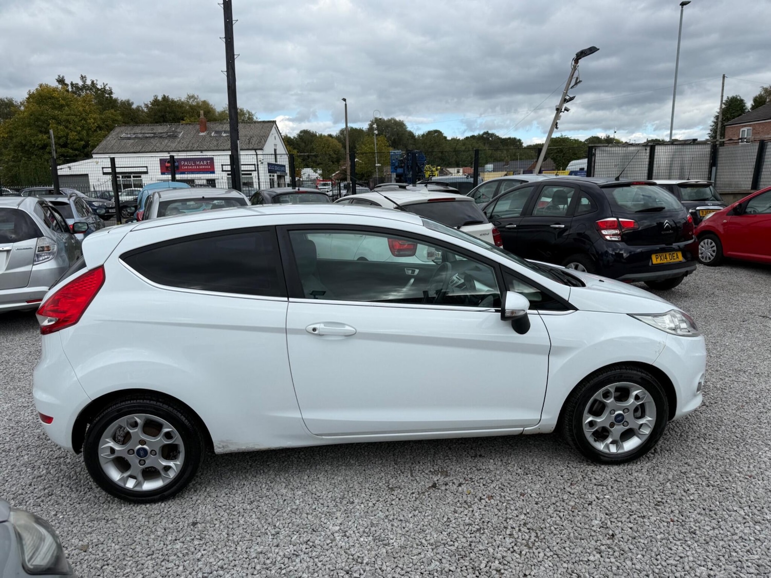 Used Ford Fiesta 2011 for sale - 76137007: Photo 4