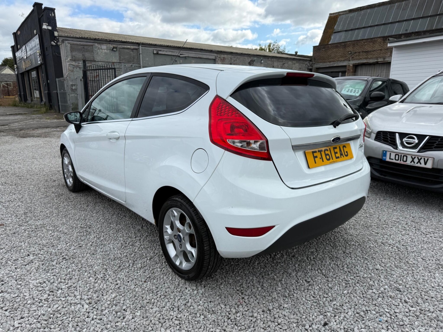 Used Ford Fiesta 2011 for sale - 76137007: Photo 6