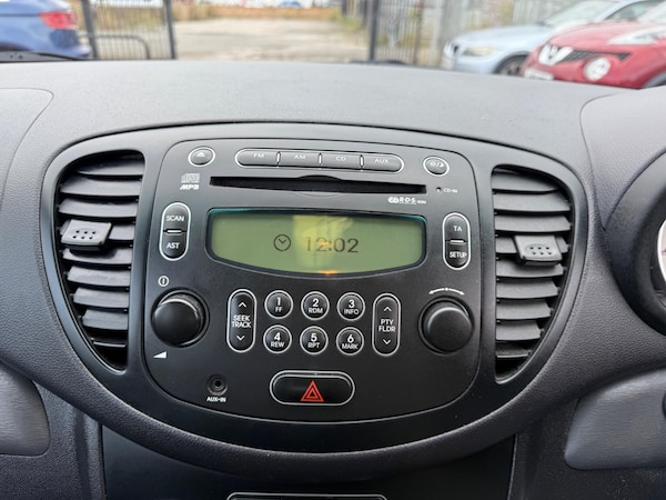 Used Hyundai i10 2010 for sale - 76295956: Photo 20
