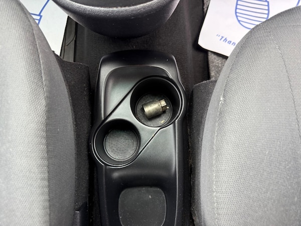 Used Hyundai i10 2010 for sale - 76295956: Photo 27