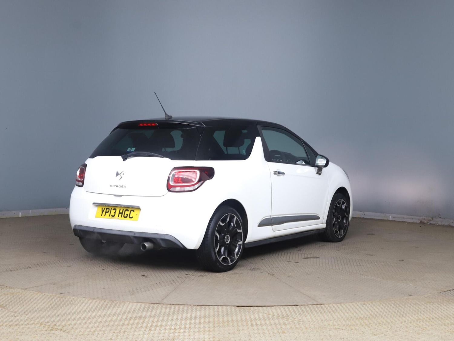 Used Citroen DS3 2013 for sale - 77969850: Photo 6