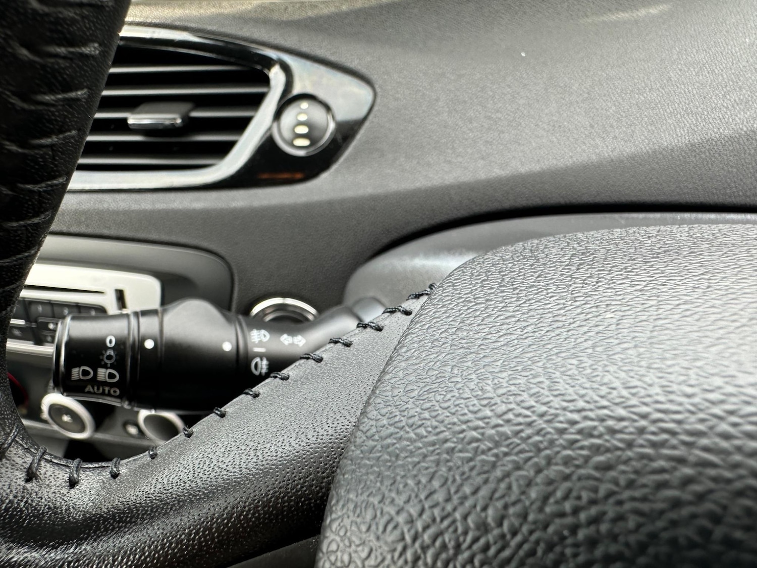 Used Renault Scenic 2013 for sale - 76314812: Photo 17