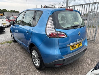 Used Renault Scenic 2013 for sale - 76314812: Photo