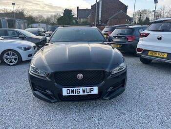 Used Jaguar XE 2016 for sale - 78116233: Photo