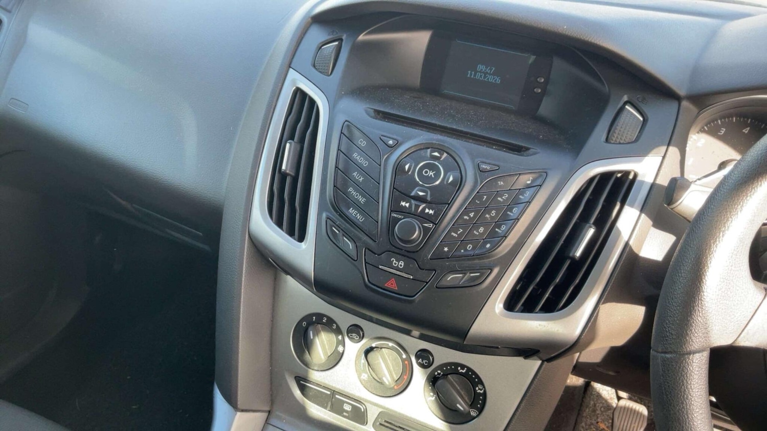 Used Ford Focus for sale - 77939920: Photo 2