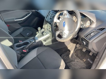 Used Ford Focus 2011 for sale - 77939920: Photo