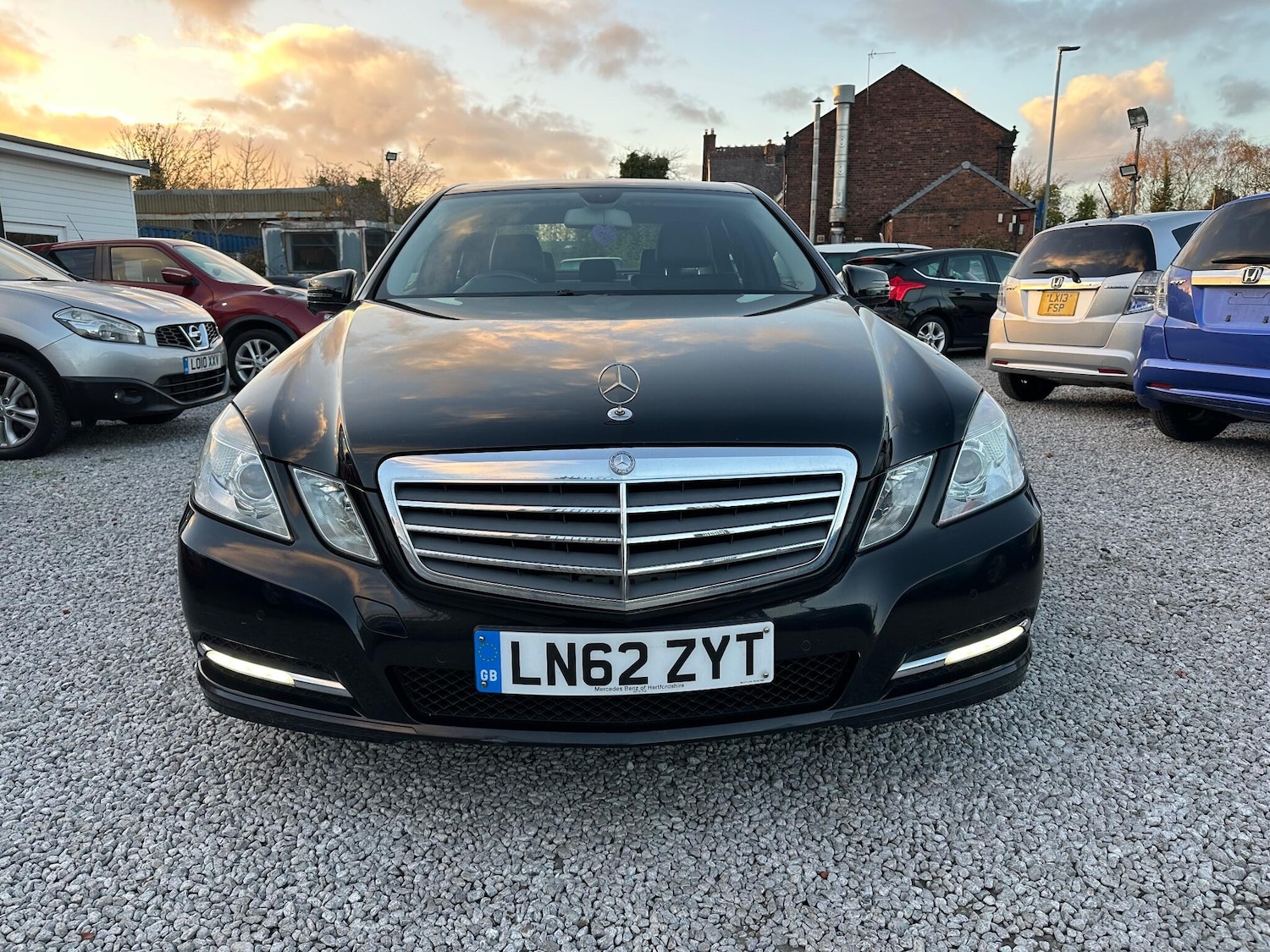 Used Mercedes-Benz E Class 2012 for sale - 76521548: Photo 2