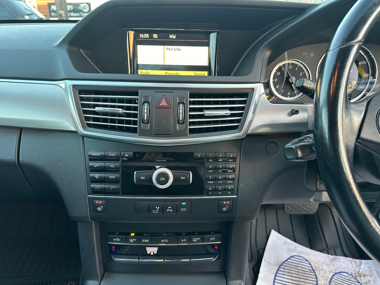 Used Mercedes-Benz E Class 2012 for sale - 76521548: Photo 22