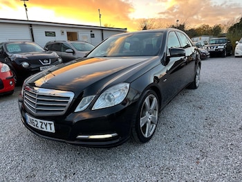 Used Mercedes-Benz E Class 2012 for sale - 76521548: Photo