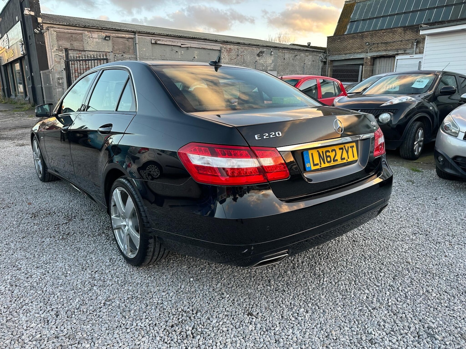 Used Mercedes-Benz E Class 2012 for sale - 76521548: Photo 6