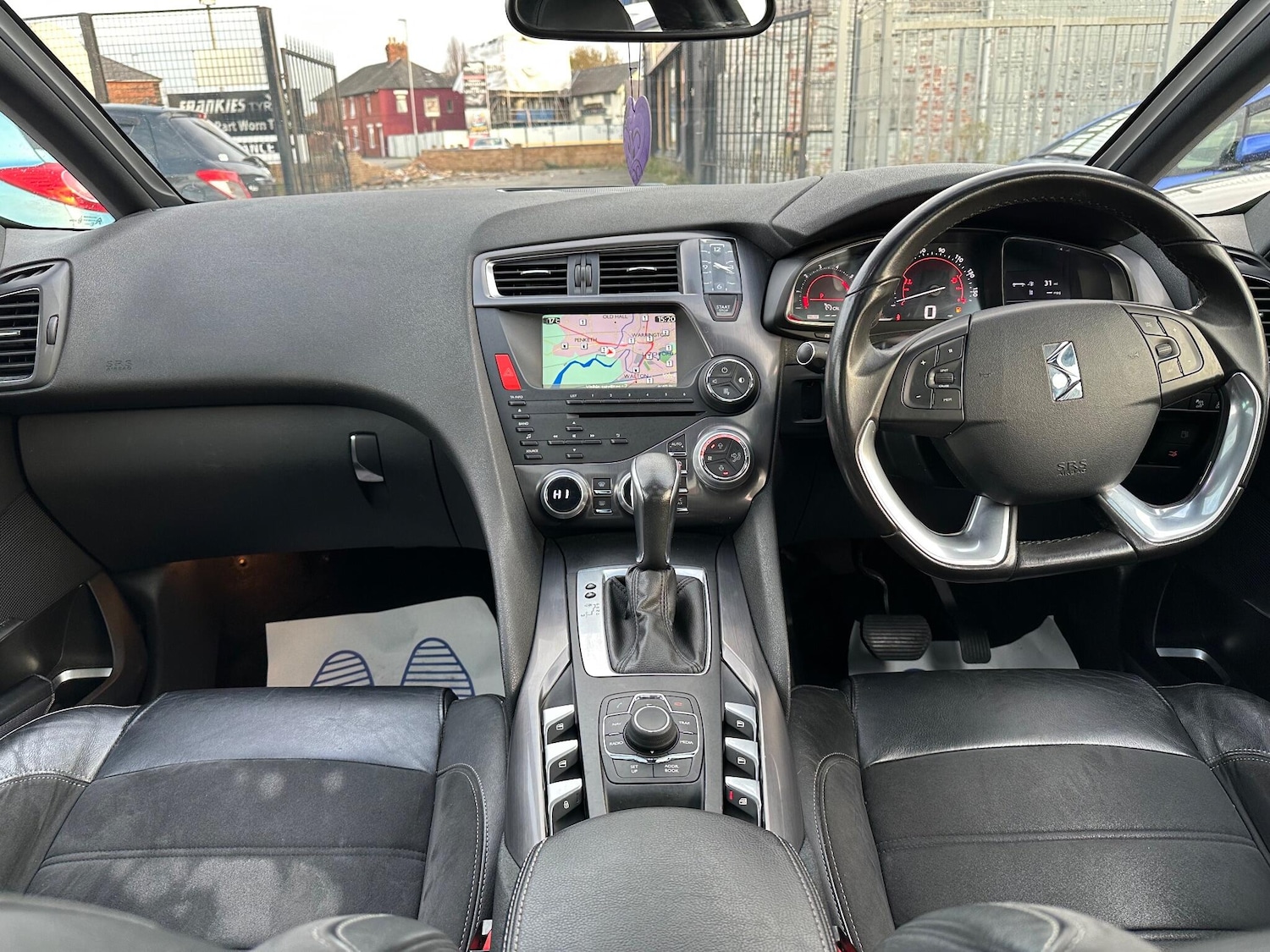 Used Citroen DS5 2013 for sale - 76993155: Photo 10