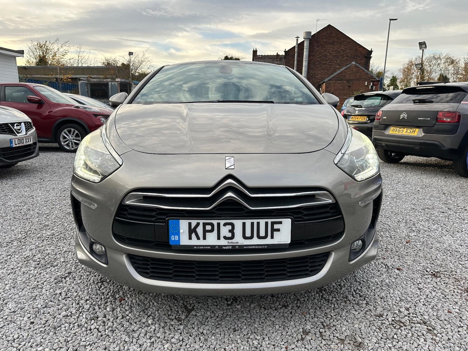 Used Citroen DS5 2013 for sale - 76993155: Photo 2