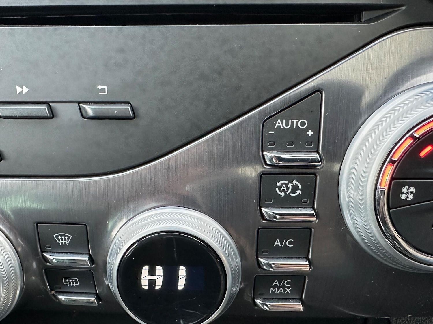 Used Citroen DS5 2013 for sale - 76993155: Photo 38