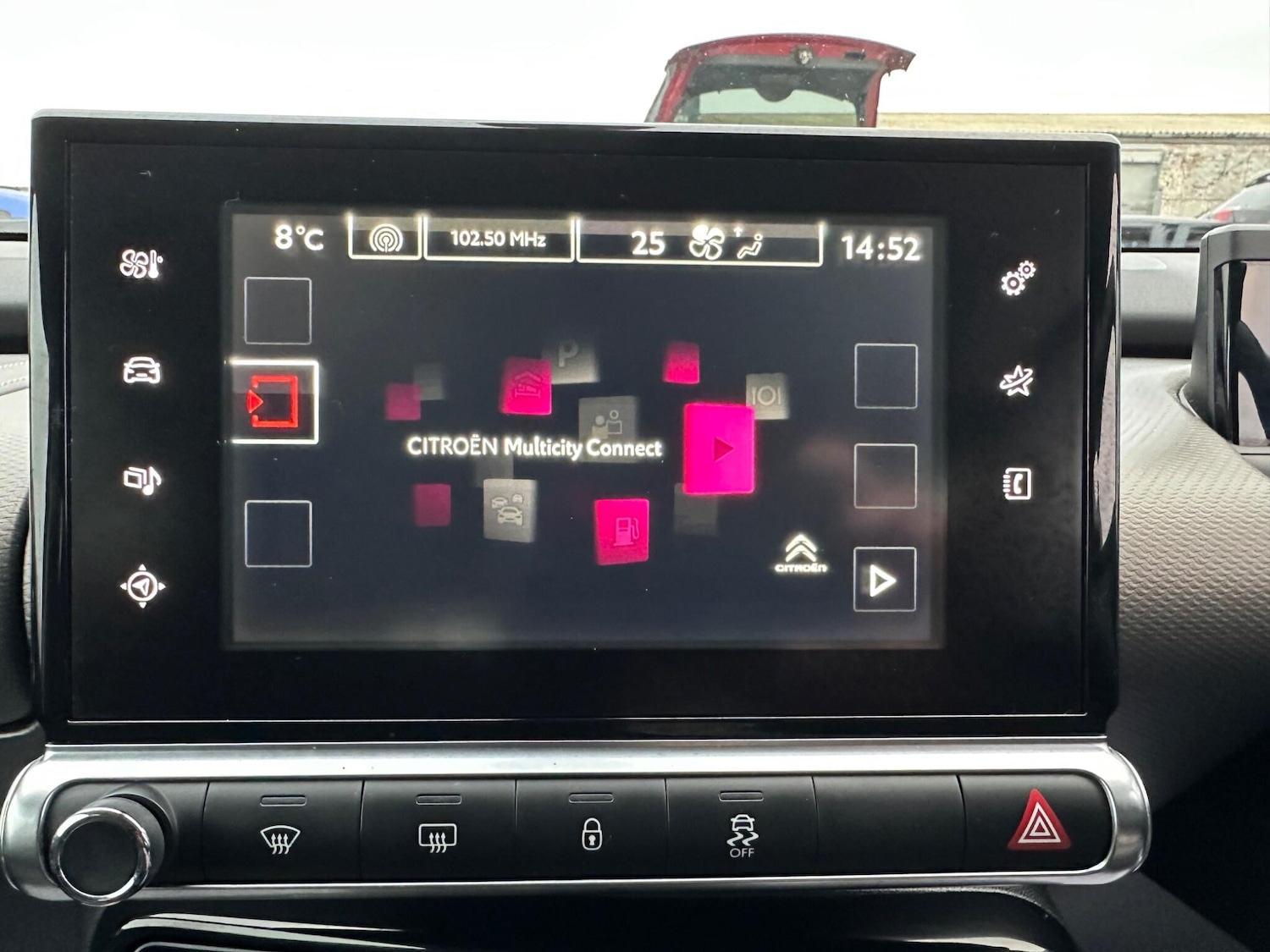 Used Citroen C4 Cactus 2015 for sale - 76976154: Photo 26