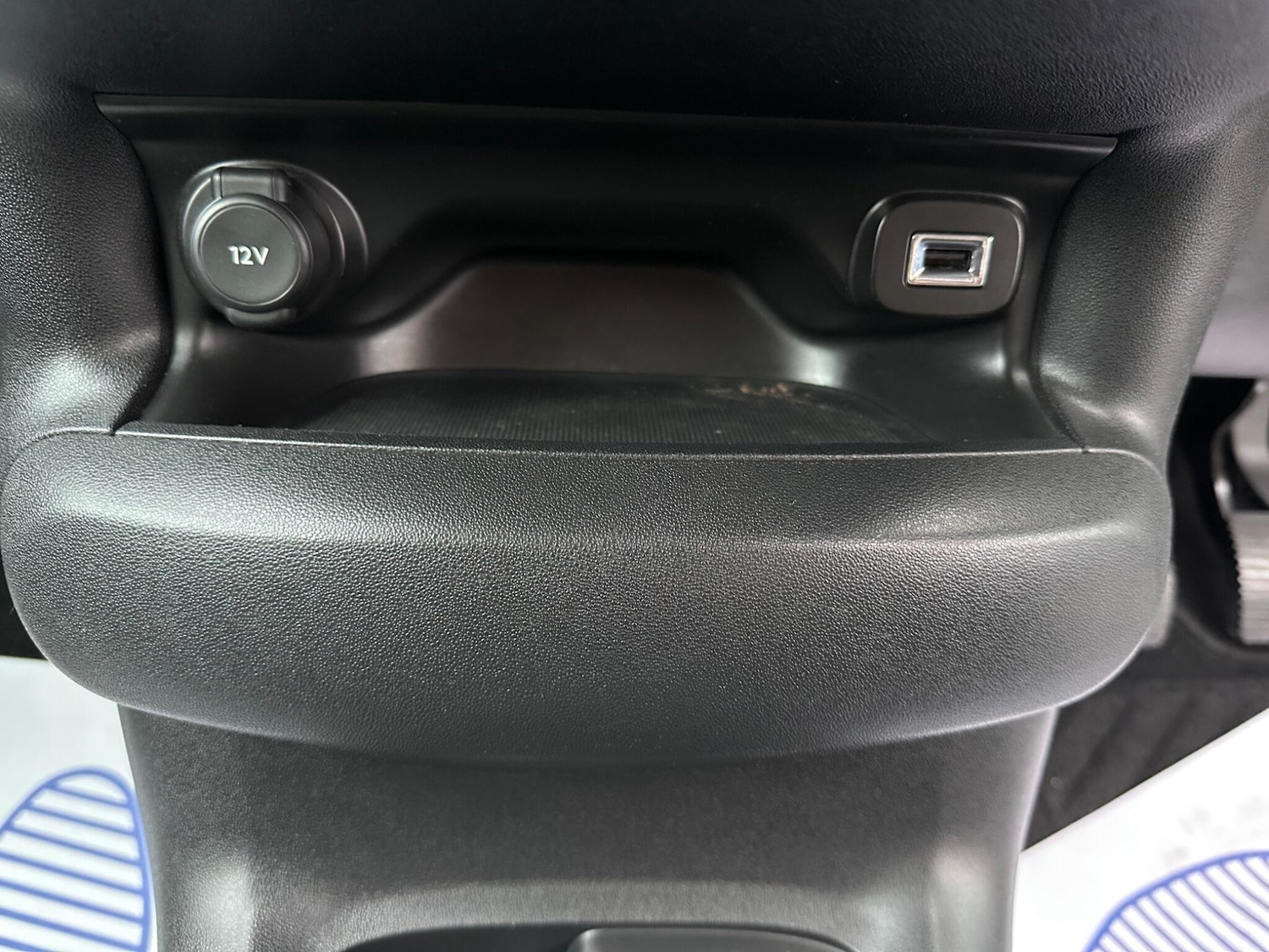 Used Citroen C4 Cactus 2015 for sale - 76976154: Photo 28