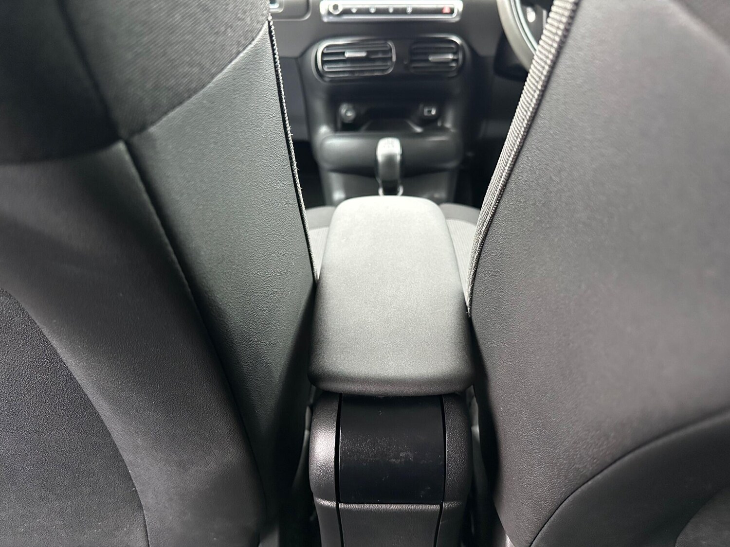 Used Citroen C4 Cactus 2015 for sale - 76976154: Photo 32