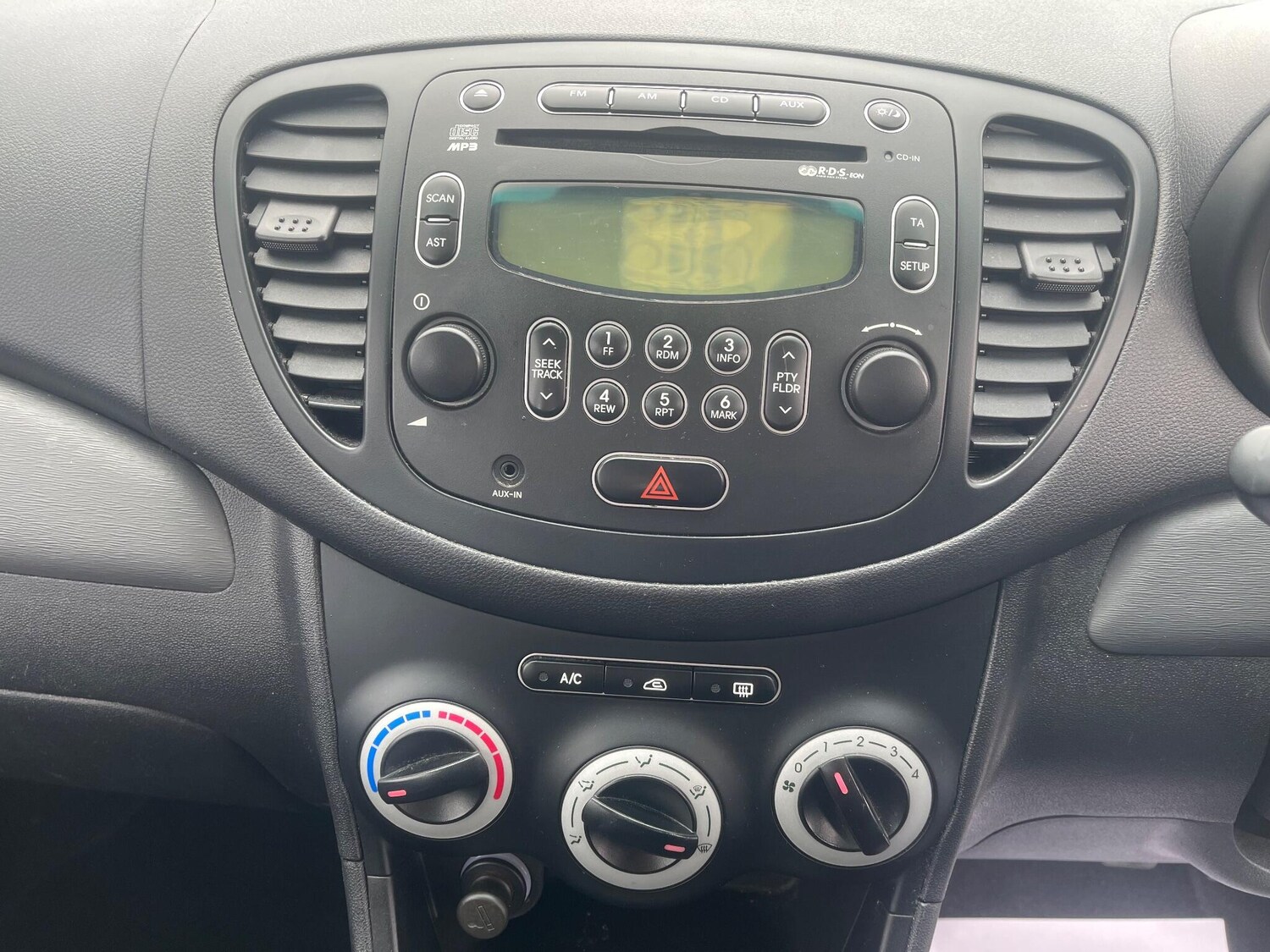 Used Hyundai i10 for sale - 77510232: Photo 16