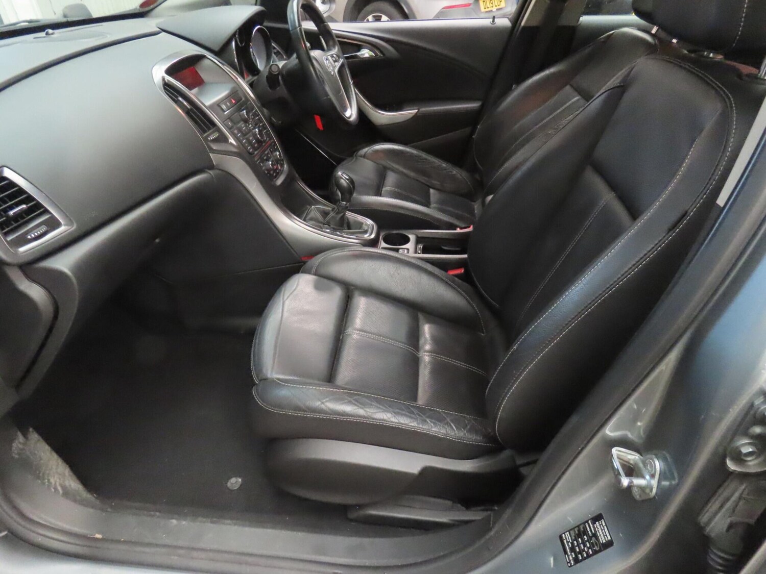 Used Vauxhall Astra for sale - 78115952: Photo 6