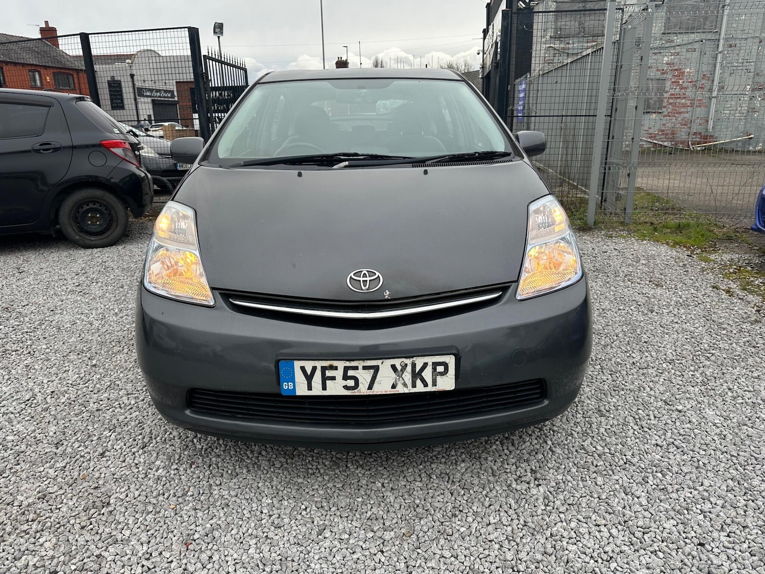 Used Toyota Prius for sale - 78116440: Photo 2