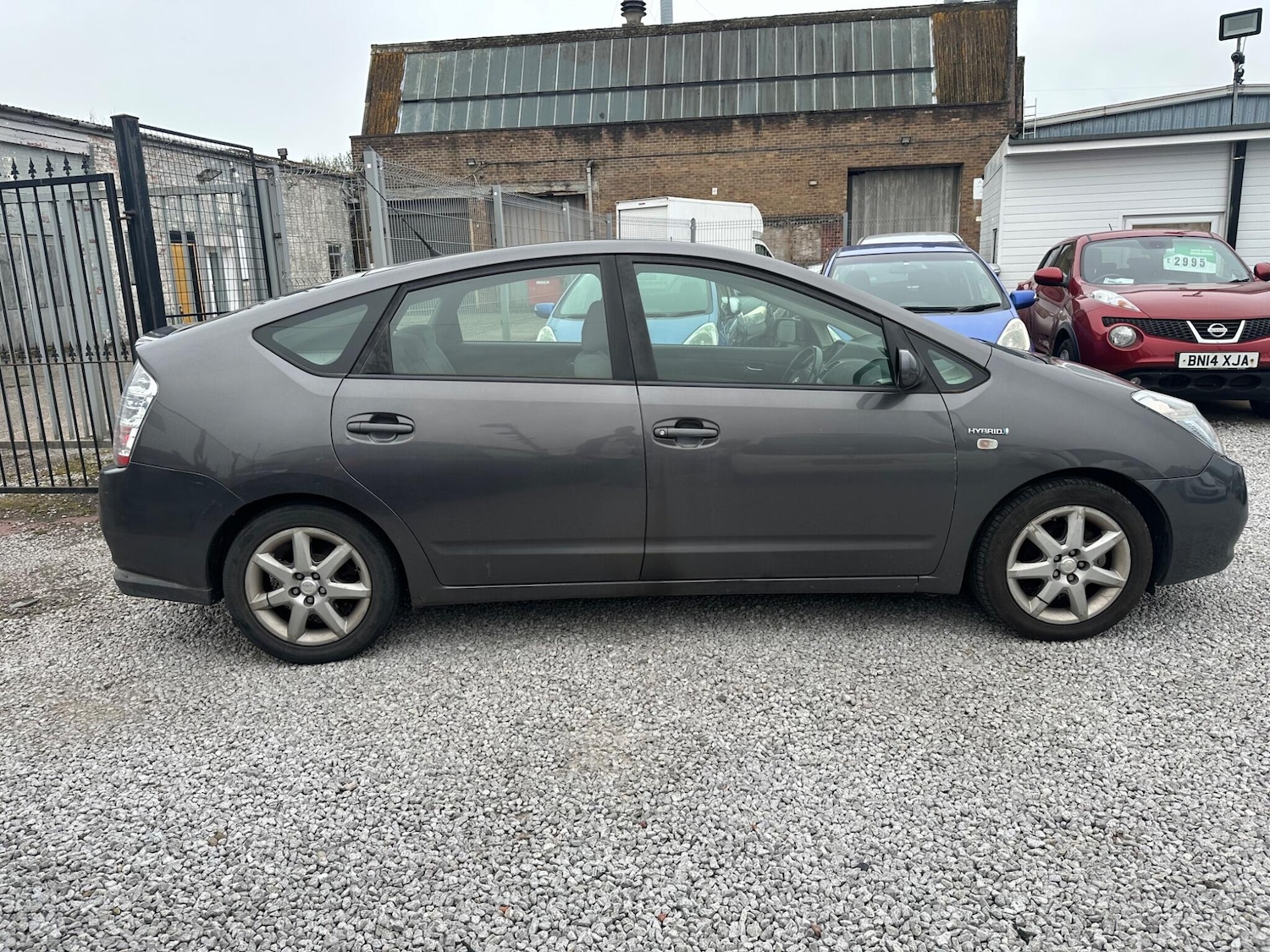 Used Toyota Prius for sale - 78116440: Photo 4