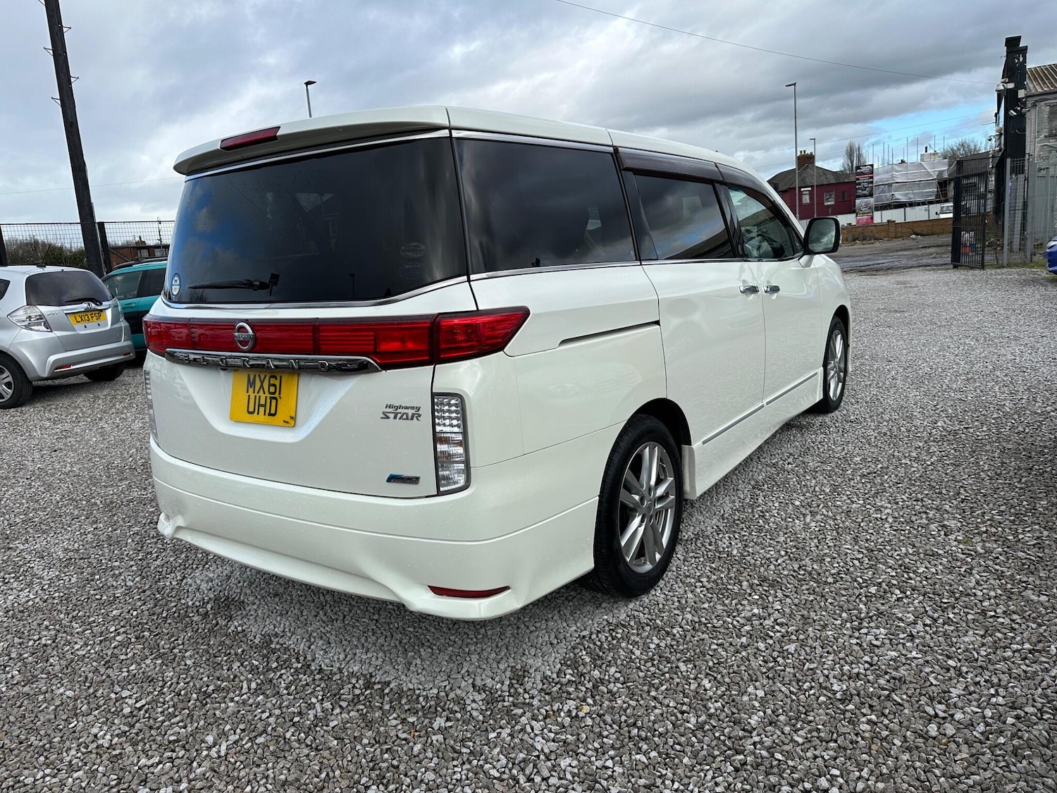 Used Nissan Elgrand 2023 for sale - 78034061: Photo 7