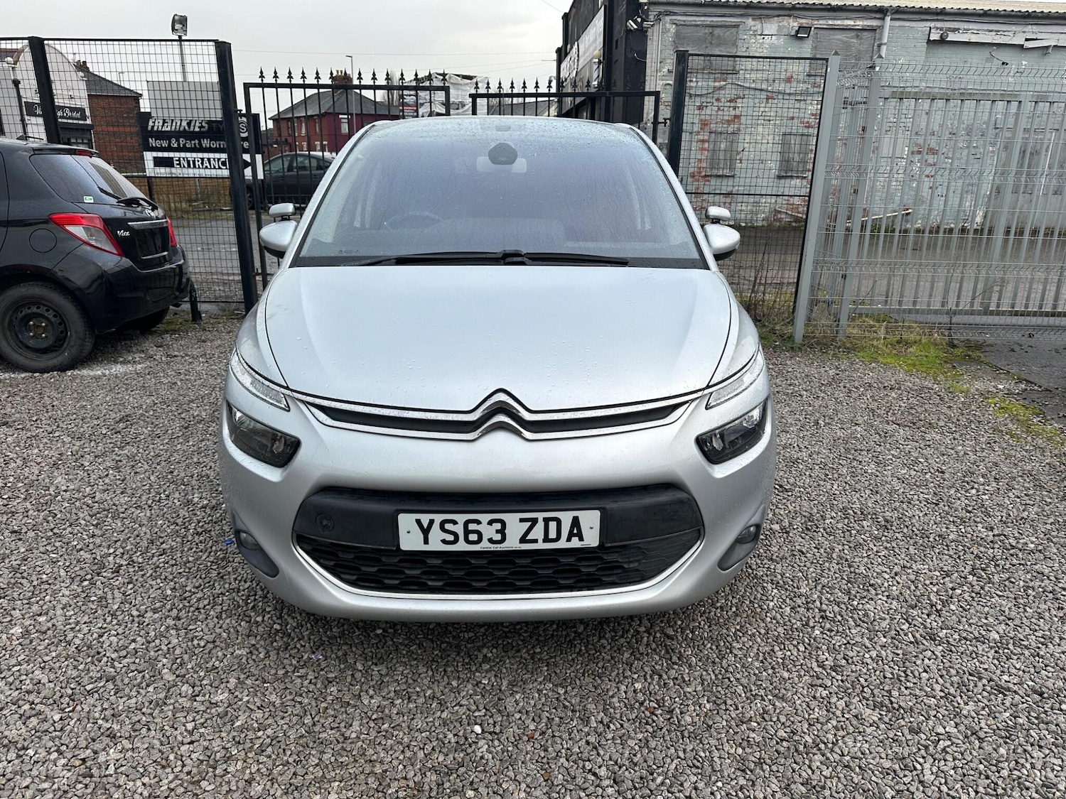 Used Citroen C4 Picasso 2013 for sale - 77523701: Photo 2