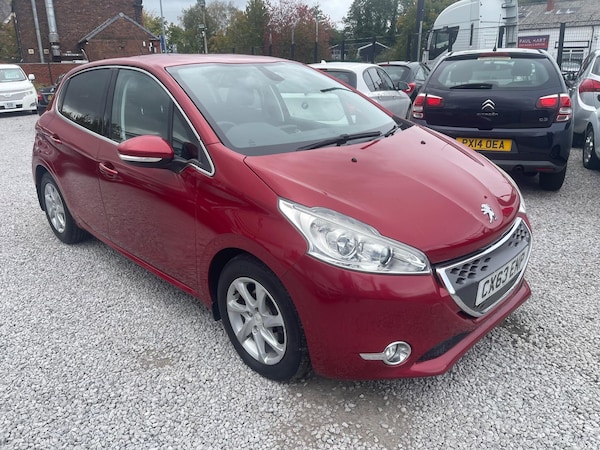 Used Peugeot 208 2013 for sale - 76136528: Photo 1