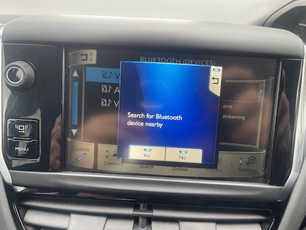 Used Peugeot 208 2013 for sale - 76136528: Photo 24