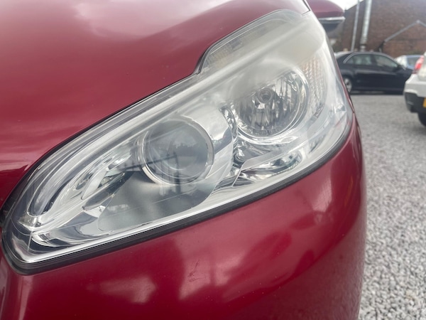 Used Peugeot 208 2013 for sale - 76136528: Photo 43
