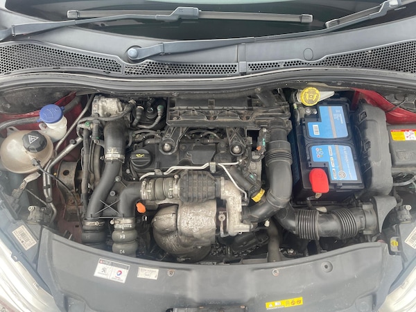 Used Peugeot 208 2013 for sale - 76136528: Photo 50