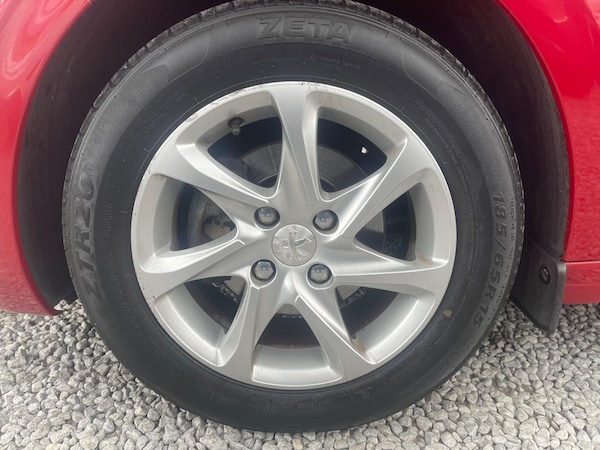 Used Peugeot 208 2013 for sale - 76136528: Photo 53