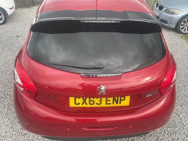 Used Peugeot 208 2013 for sale - 76136528: Photo 8
