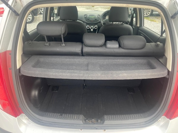 Used Hyundai i10 2010 for sale - 76175094: Photo 30