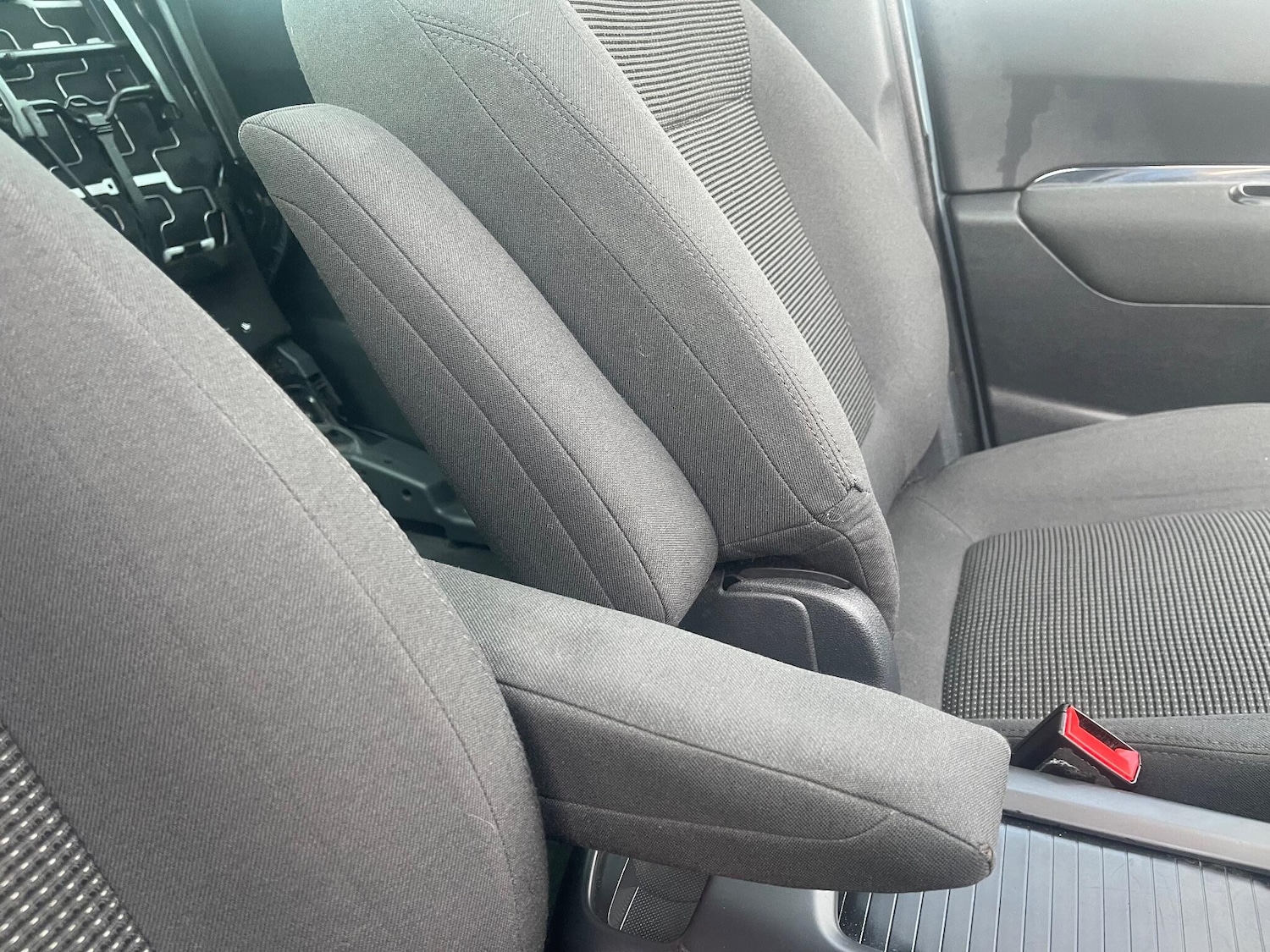 Used Peugeot 5008 2012 for sale - 75949863: Photo 13