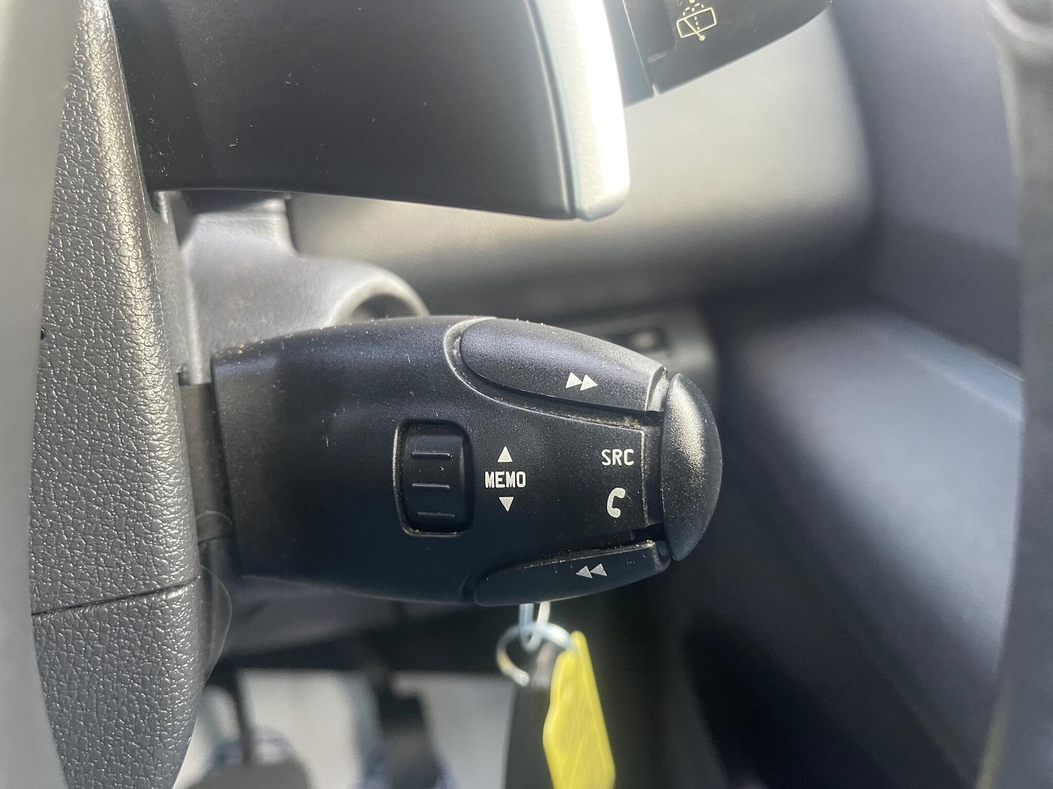 Used Peugeot 5008 2012 for sale - 75949863: Photo 19