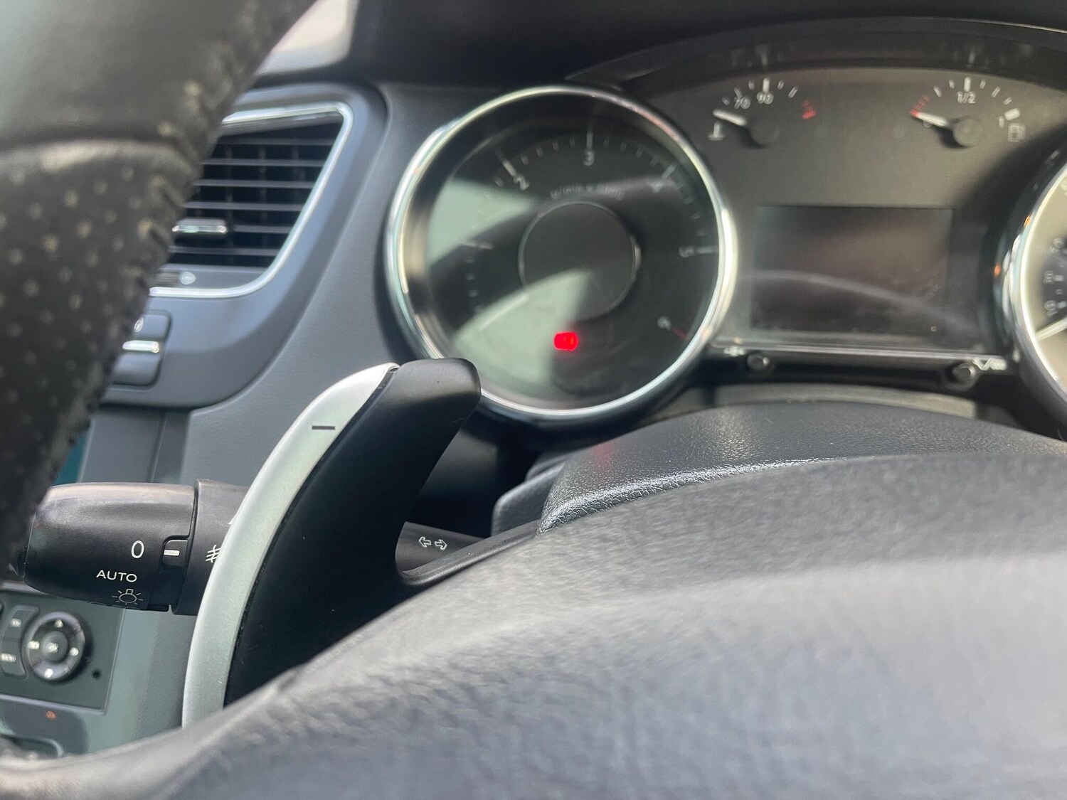 Used Peugeot 5008 2012 for sale - 75949863: Photo 49