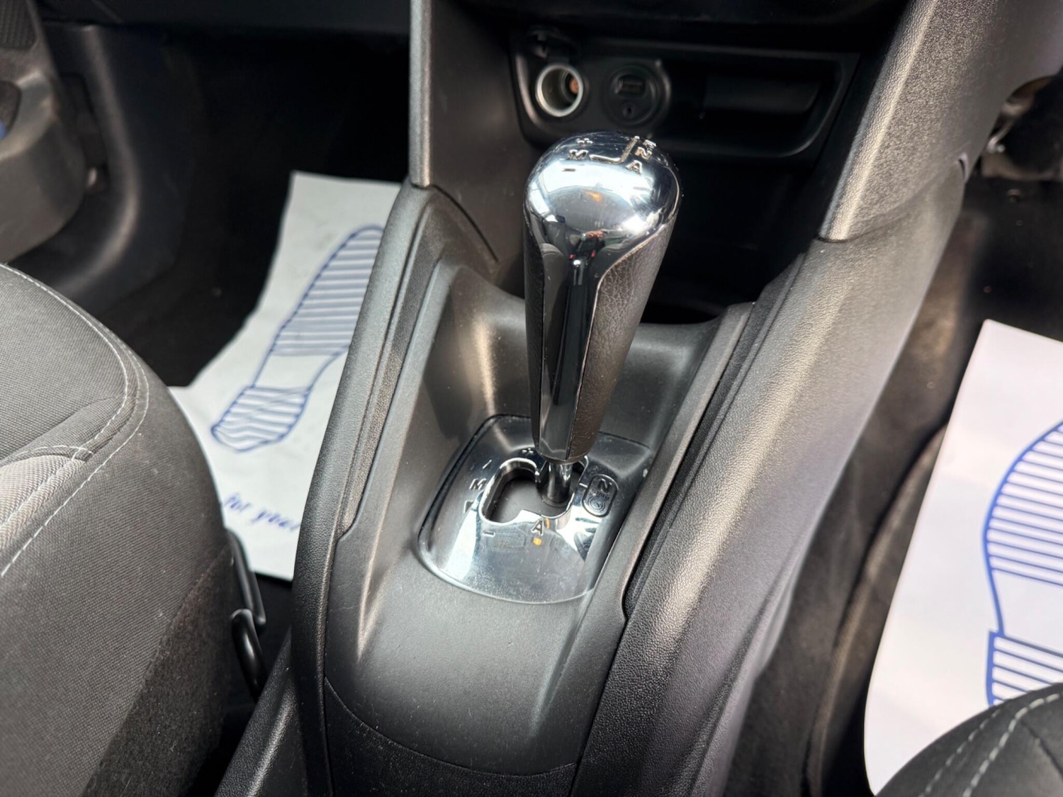 Used Peugeot 208 2015 for sale - 76522465: Photo 27