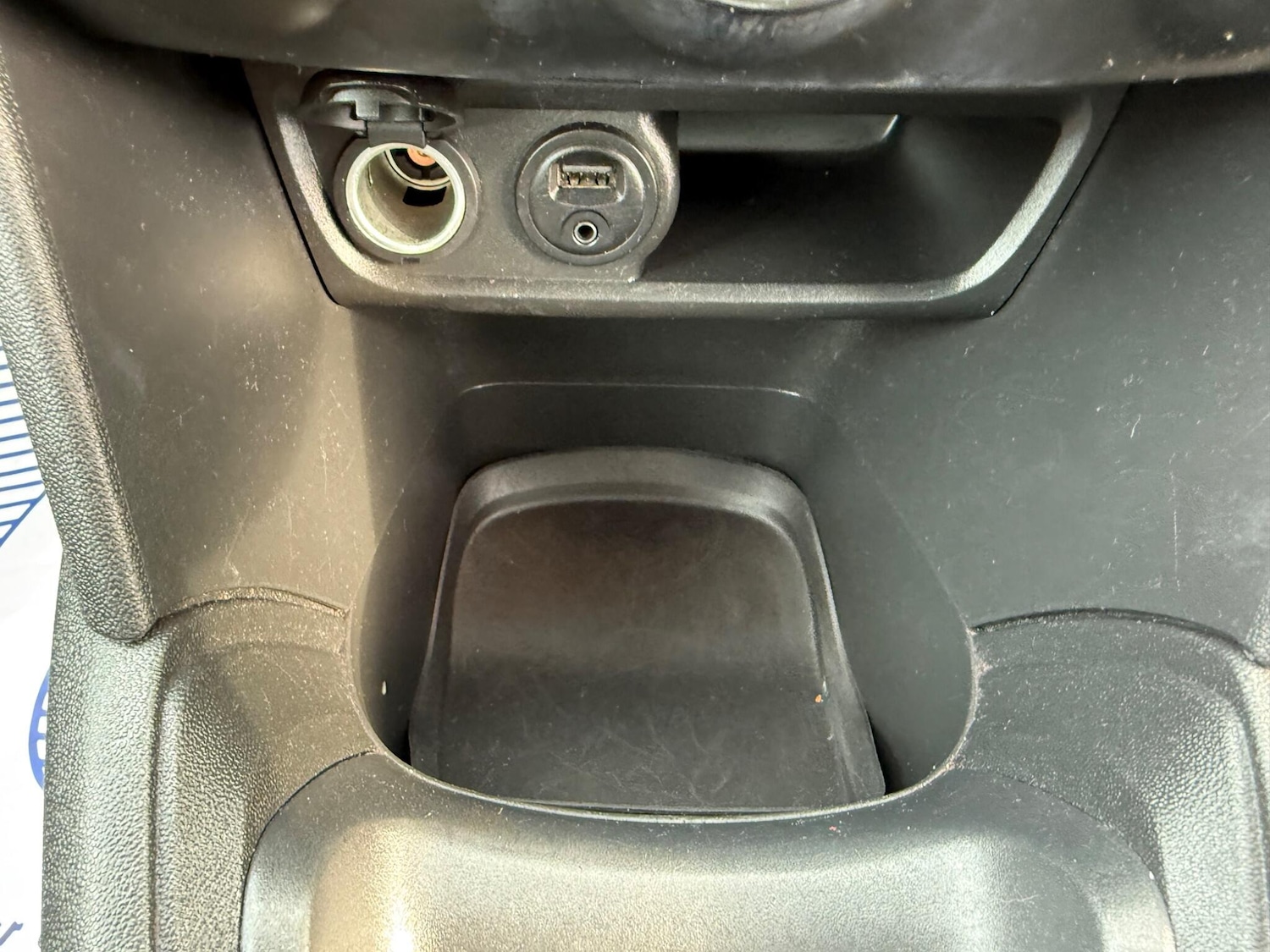 Used Peugeot 208 2015 for sale - 76522465: Photo 30