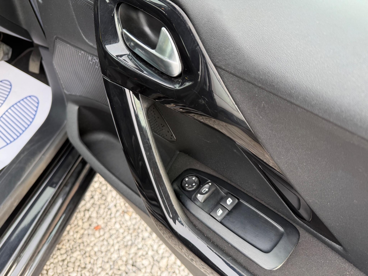 Used Peugeot 208 2015 for sale - 76522465: Photo 33