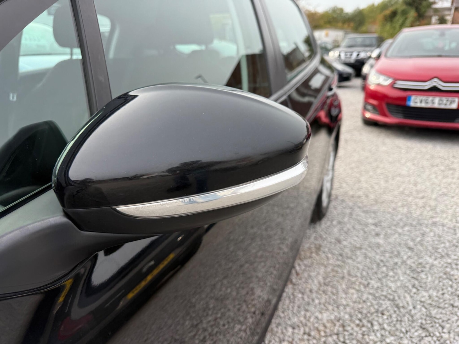 Used Peugeot 208 2015 for sale - 76522465: Photo 38