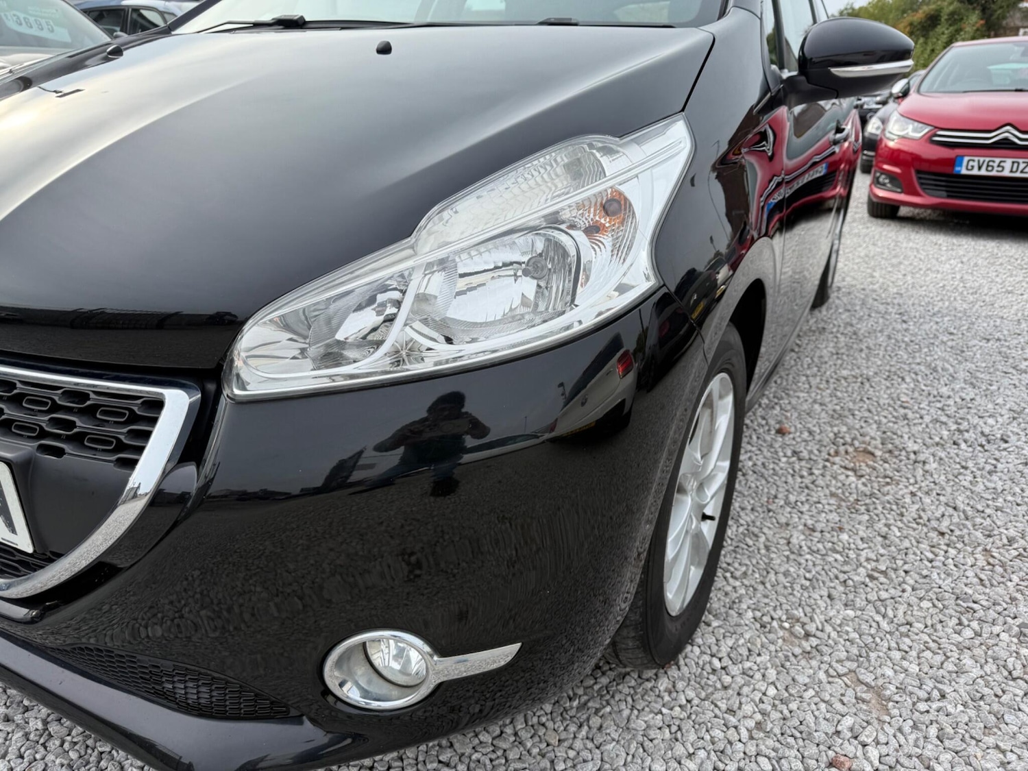 Used Peugeot 208 2015 for sale - 76522465: Photo 41