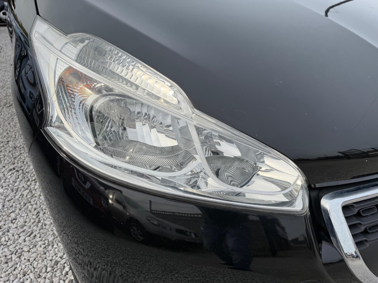 Used Peugeot 208 2015 for sale - 76522465: Photo 42