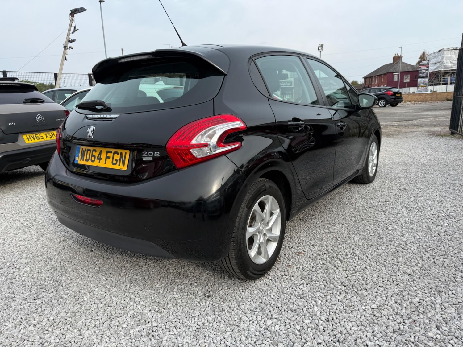 Used Peugeot 208 2015 for sale - 76522465: Photo 8