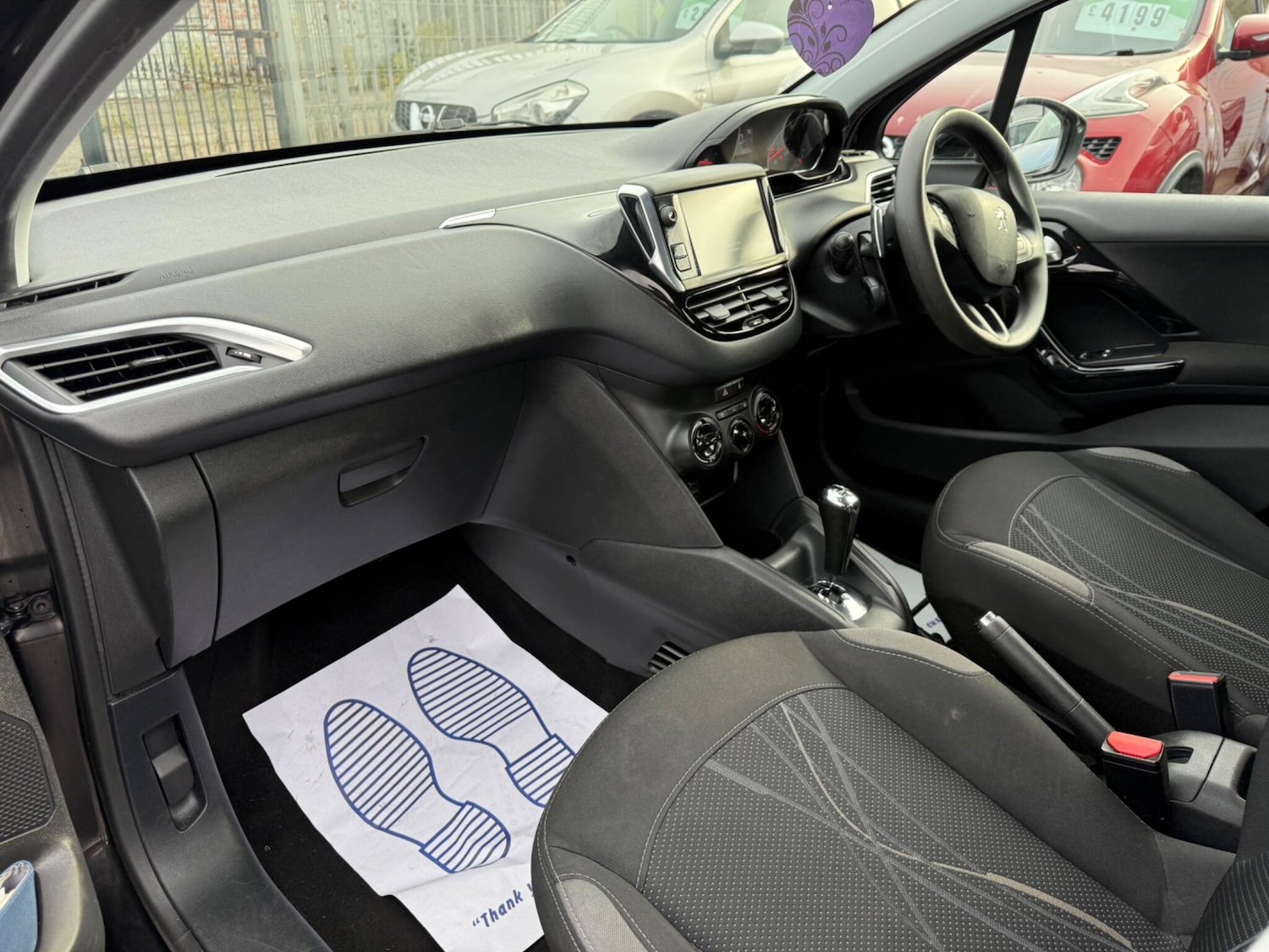 Used Peugeot 208 2015 for sale - 76522465: Photo 9