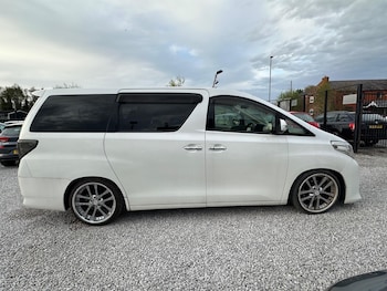 Used Toyota Alphard 2011 for sale - 75564178: Photo