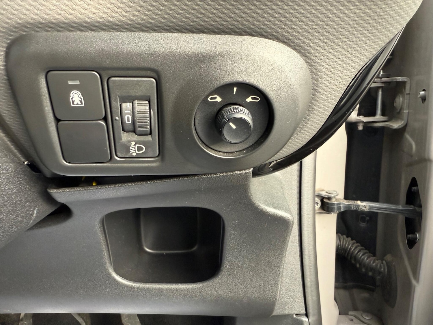 Used Citroen C4 Cactus 2015 for sale - 75940849: Photo 24