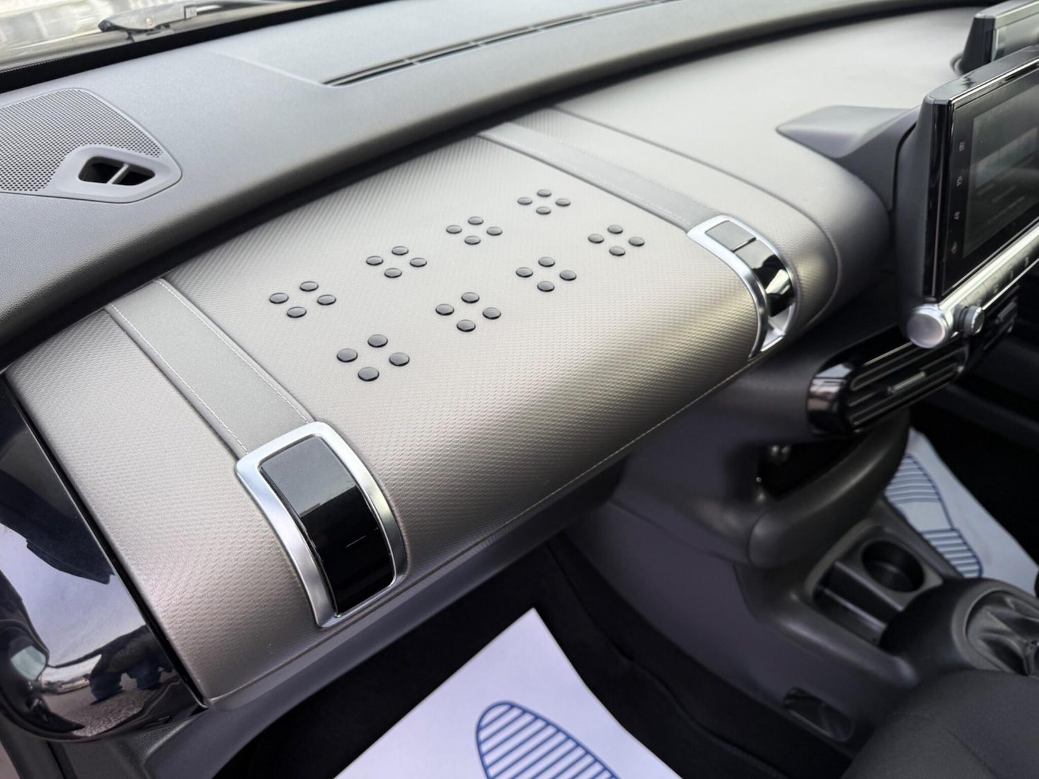 Used Citroen C4 Cactus 2015 for sale - 75940849: Photo 52